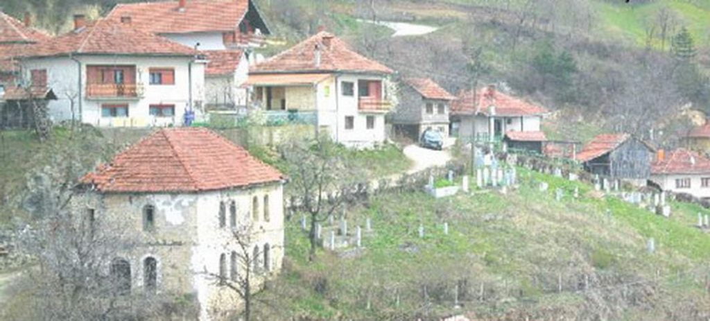 1087307477_resize