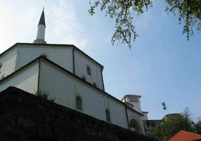1102593249_resize