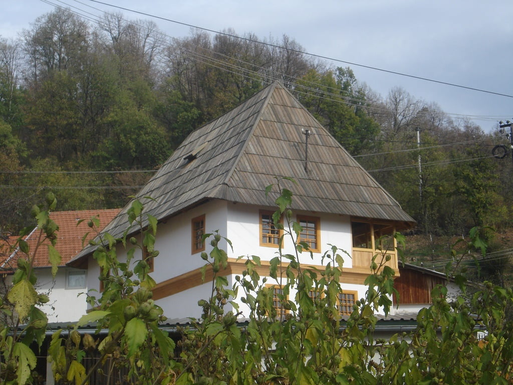 naslovna kuca mare popovic