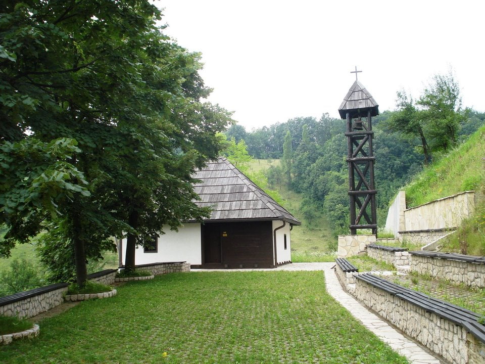 naslovna