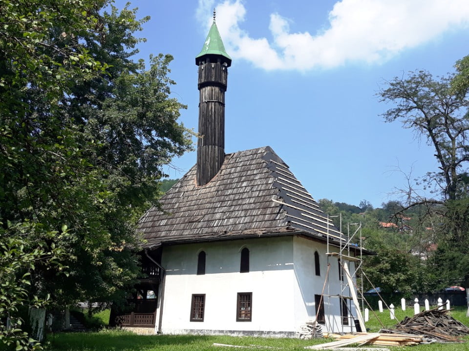 naslovna dzindijska