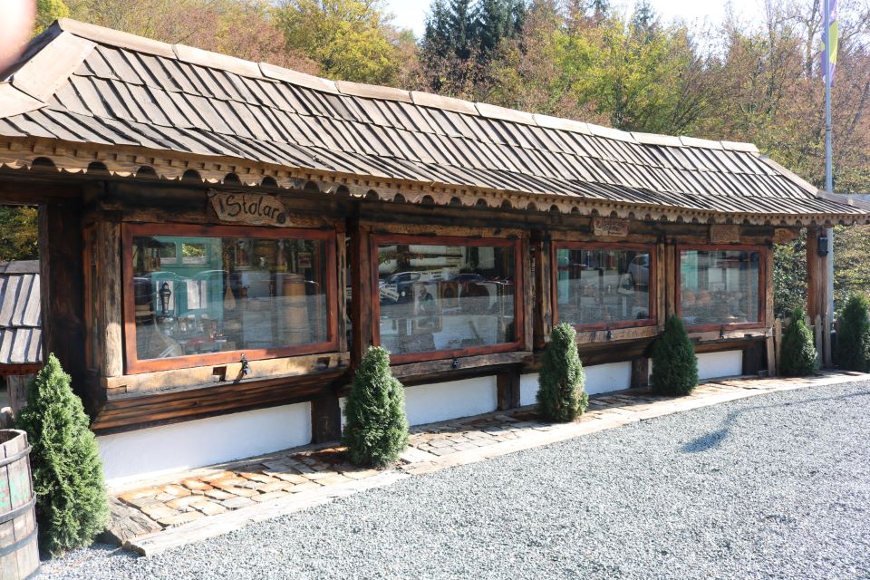 naslovna