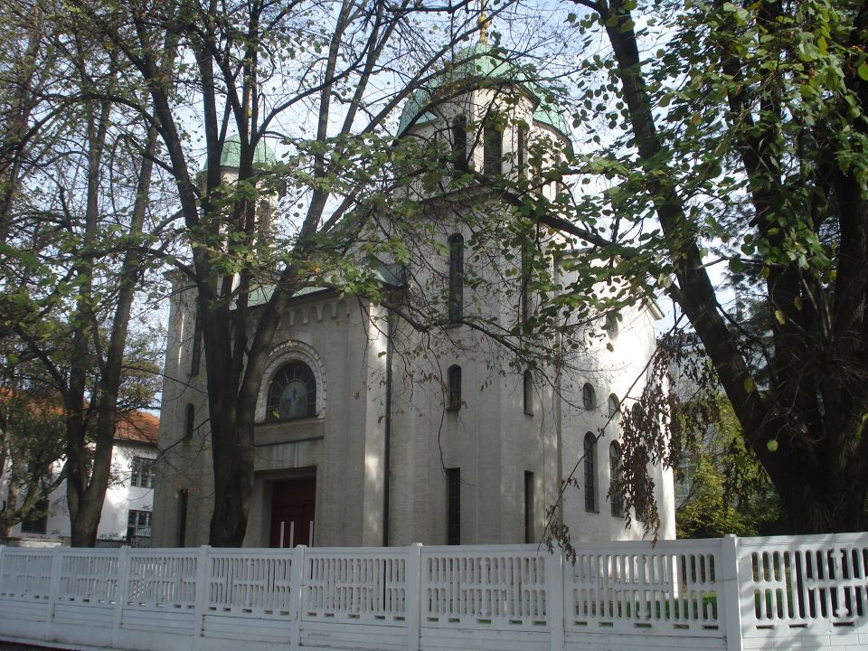 hram gračanica 1