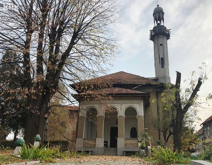 BEHRAMBEGOVA DZAMIJA NASLOV